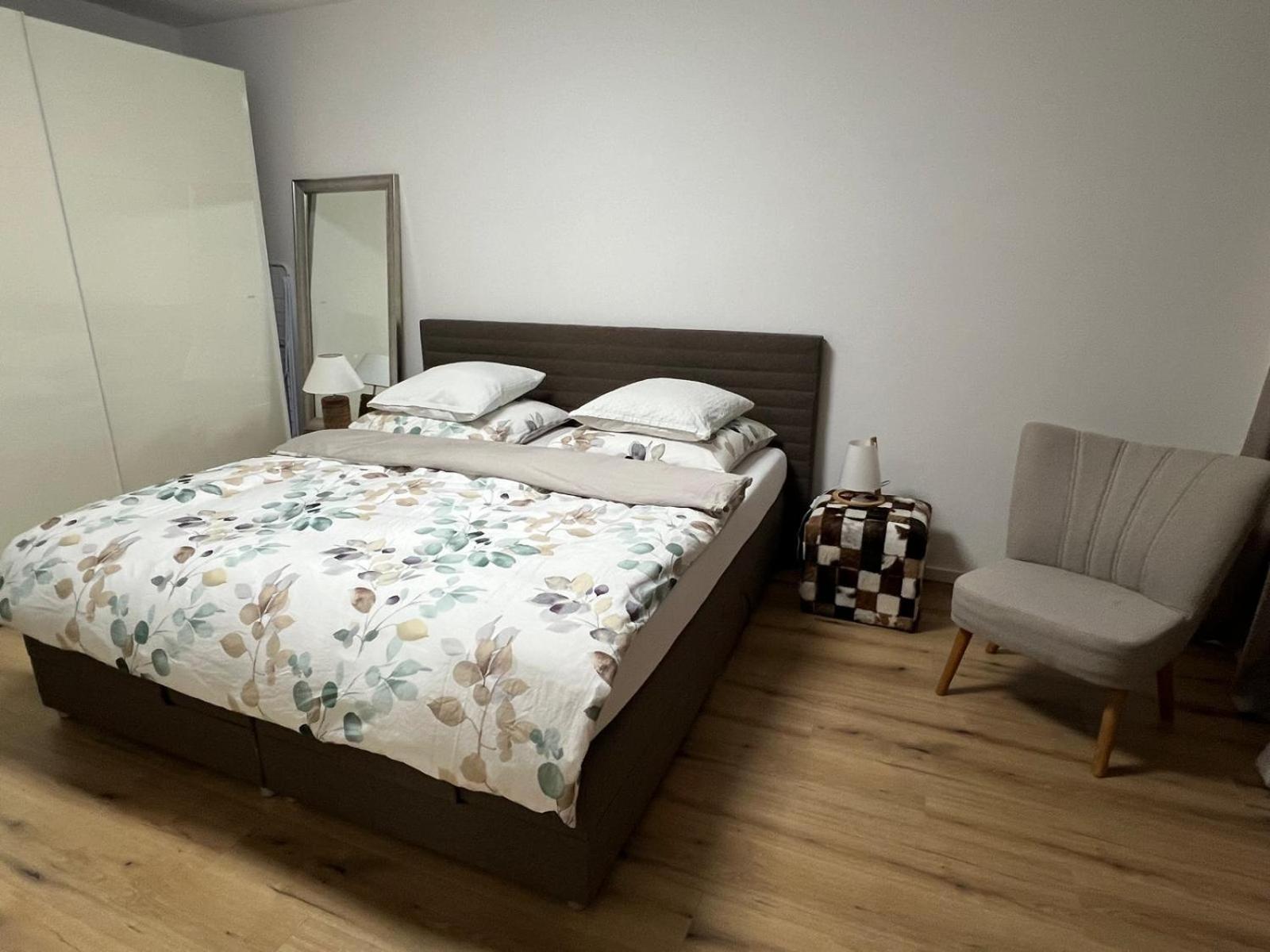Stylish 1-Bedroom Condo Close To Exhibition Square Basel Exteriör bild